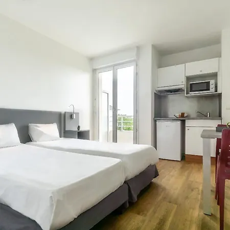 City Residence Chelles Lägenhetshotell 2*