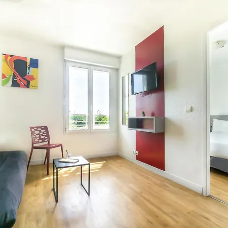 City Residence Chelles 2*