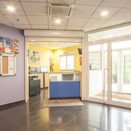 City Residence Chelles מלון דירות