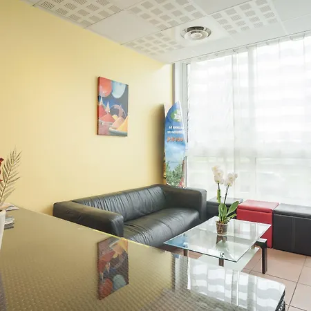 City Residence Chelles מלון דירות שלה