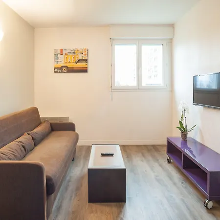מלון דירות City Residence Chelles 2*