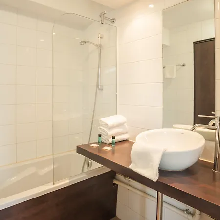 מלון דירות City Residence Chelles 2*