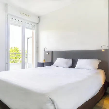 City Residence Chelles מלון דירות שלה