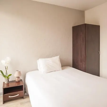 City Residence Chelles 2*