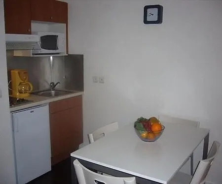 Résidence Chelles Aparthotel 2*