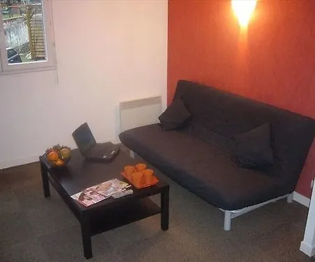 מלון דירות City Residence Chelles 2*